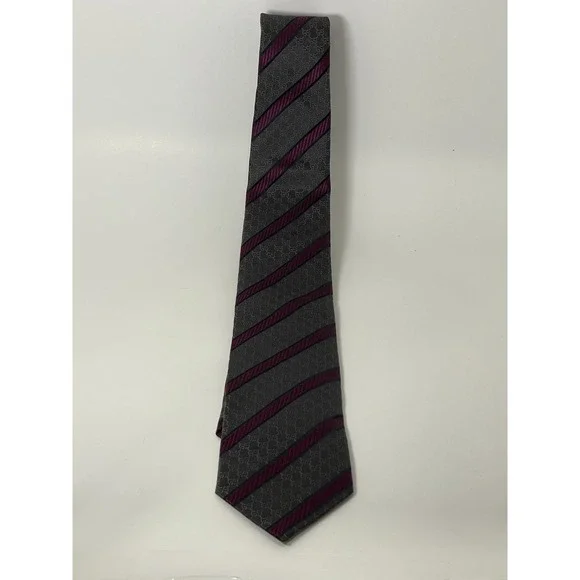 Gucci 100% Silk Tie Gray Purple GG Monogram Stripe Italy Crest Logo Designer - Picture 10 of 16